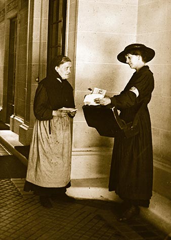 Parisian postwoman, early 20th century, , paris